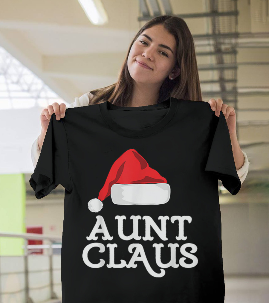 Aunt Claus Christmas Santa Hat Family Group T-Shirt