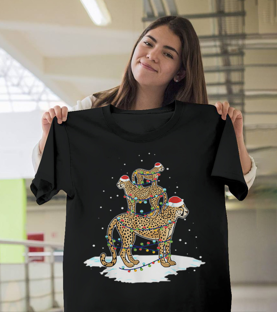 Cheetah Santa Christmas Tree With Festive Lights And Snowflakes T-Shirt