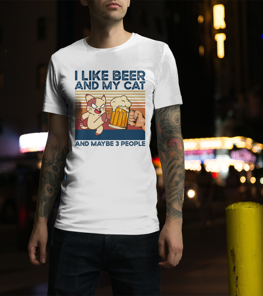 I Like Beer And My Cat And Maybe 3 People Vintage Style Retro Cat Lover T-Shirt
