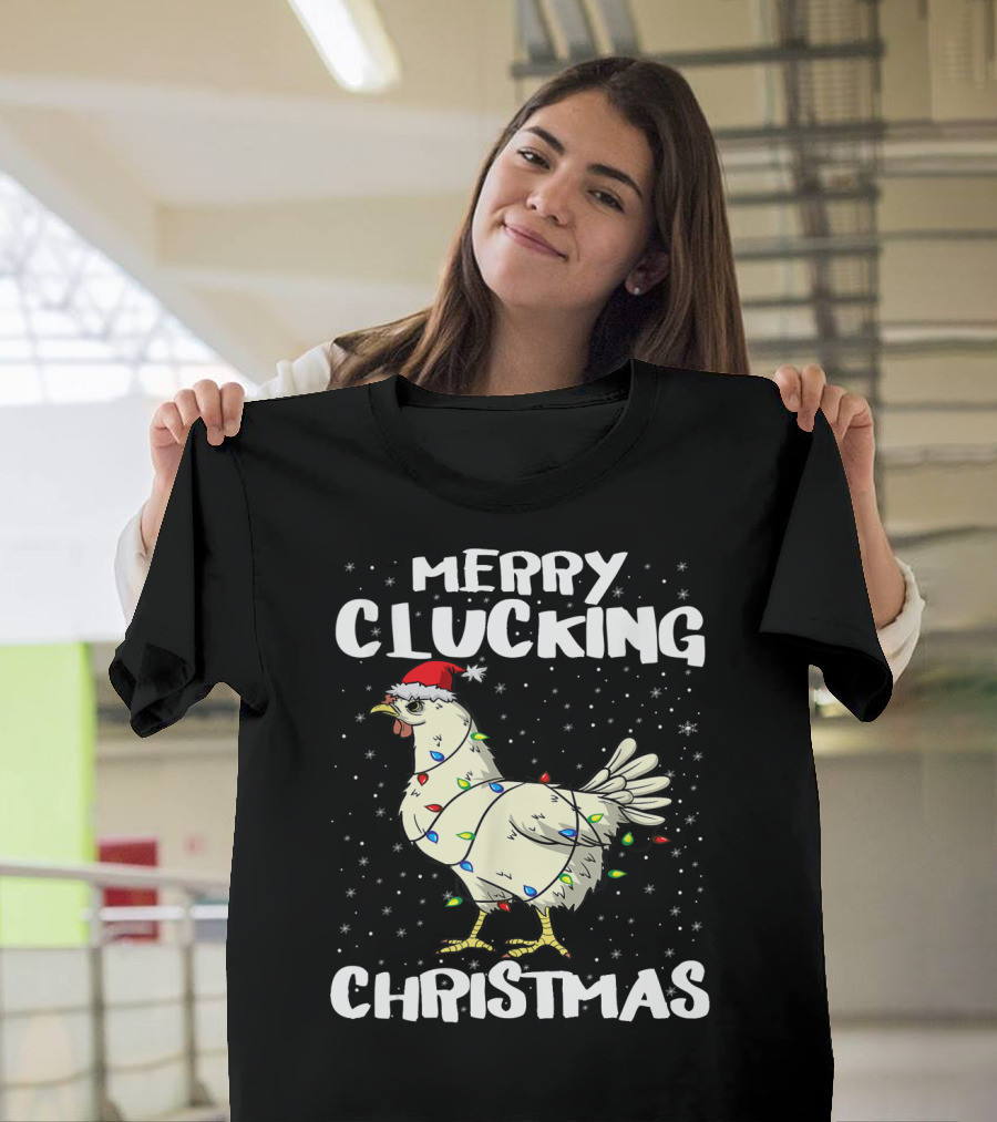 Merry Clucking Christmas Chicken Santa Hat Lights T-Shirt