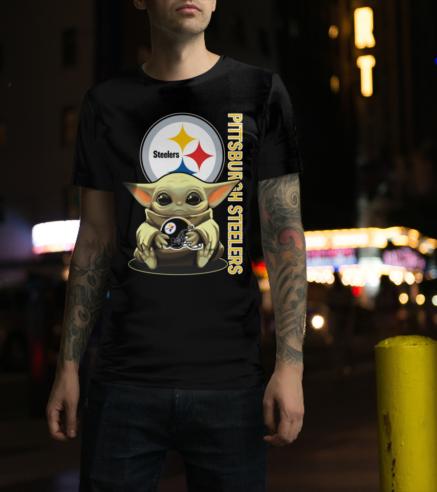 Pittsburgh Steelers Baby Yoda With Helmet T-Shirt