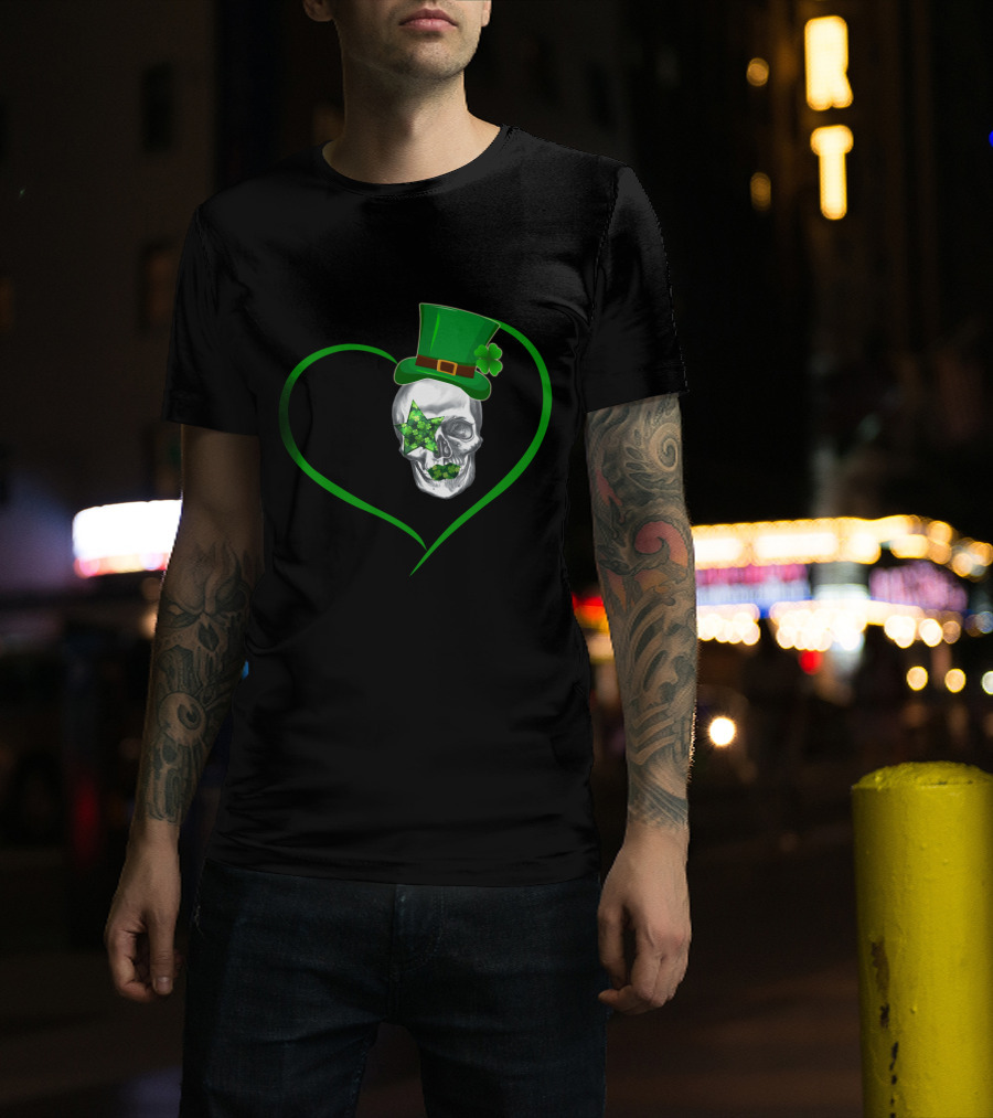 Kiss 02 Skull With Shamrock Star And Green Top Hat Inside Heart Shape T-Shirt