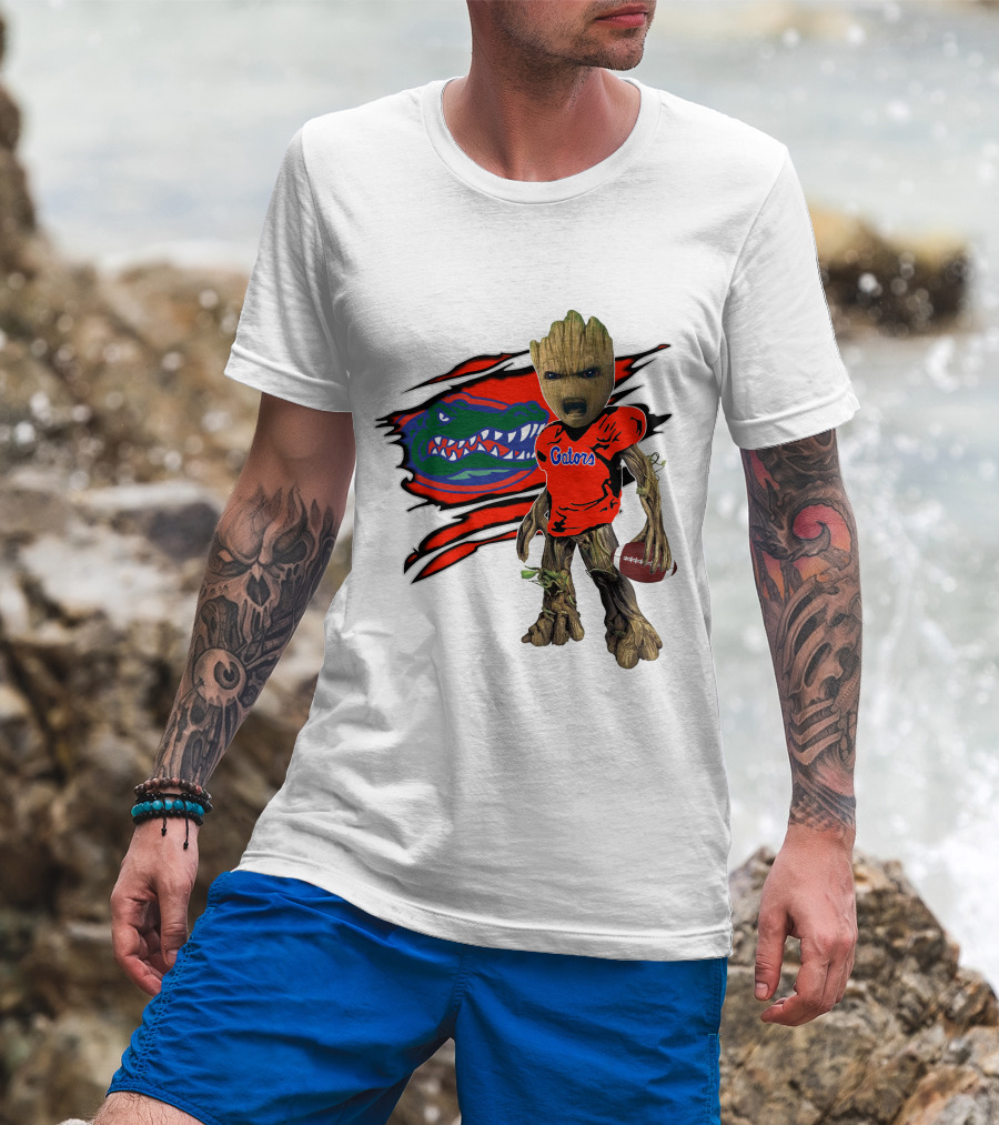 I Am Gators Fan's Football Groot With Alligator T-Shirt