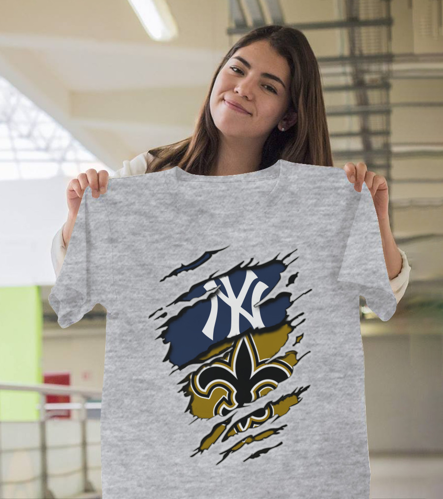 Yankees Saints Fleur-de-Lis Ripped T-Shirt