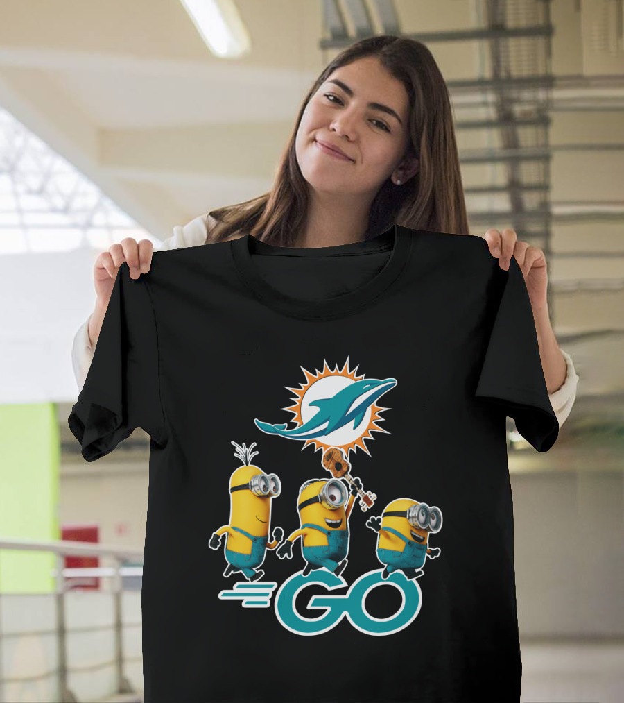 Minions Go Miami Dolphins Football Fun T-Shirt