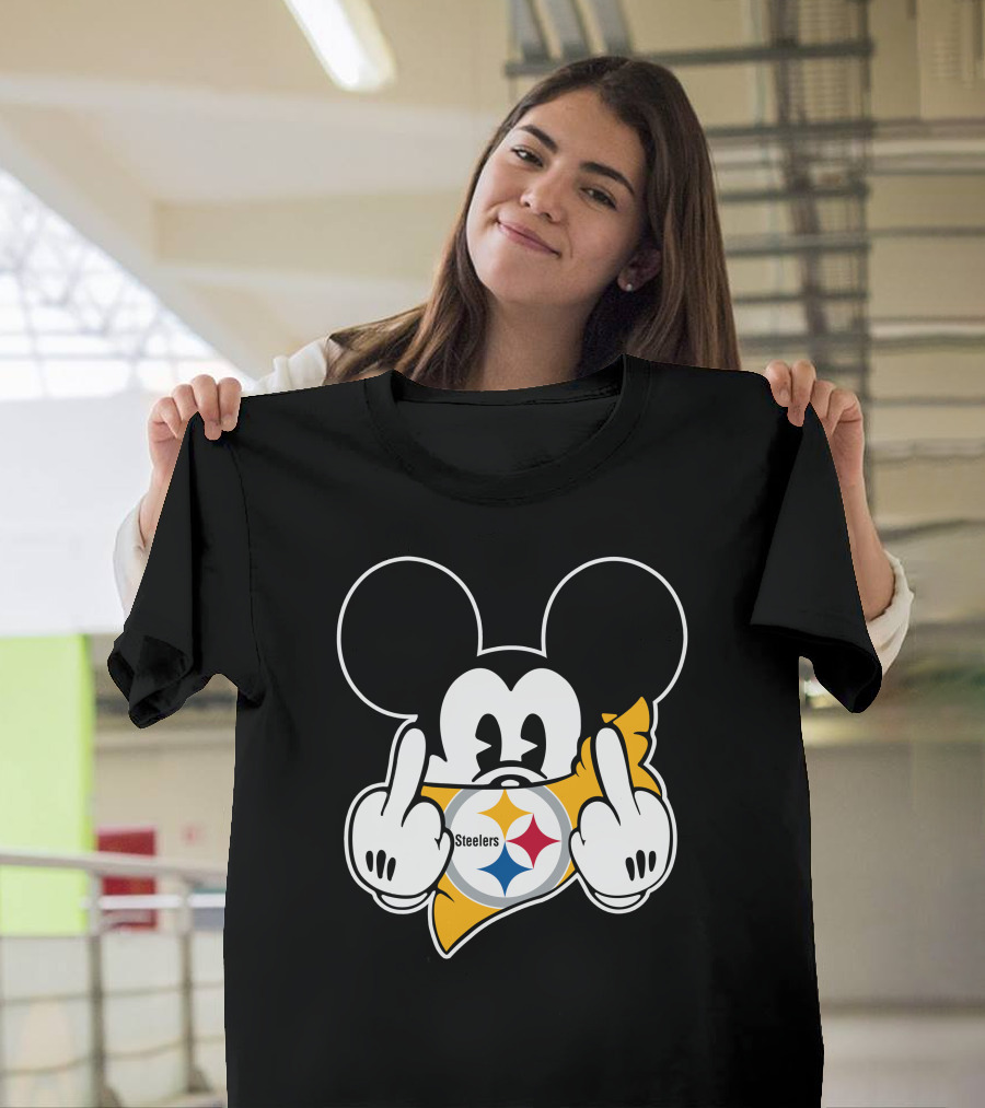 Steelers Logo With Character Giving Middle Finger T-Shirt