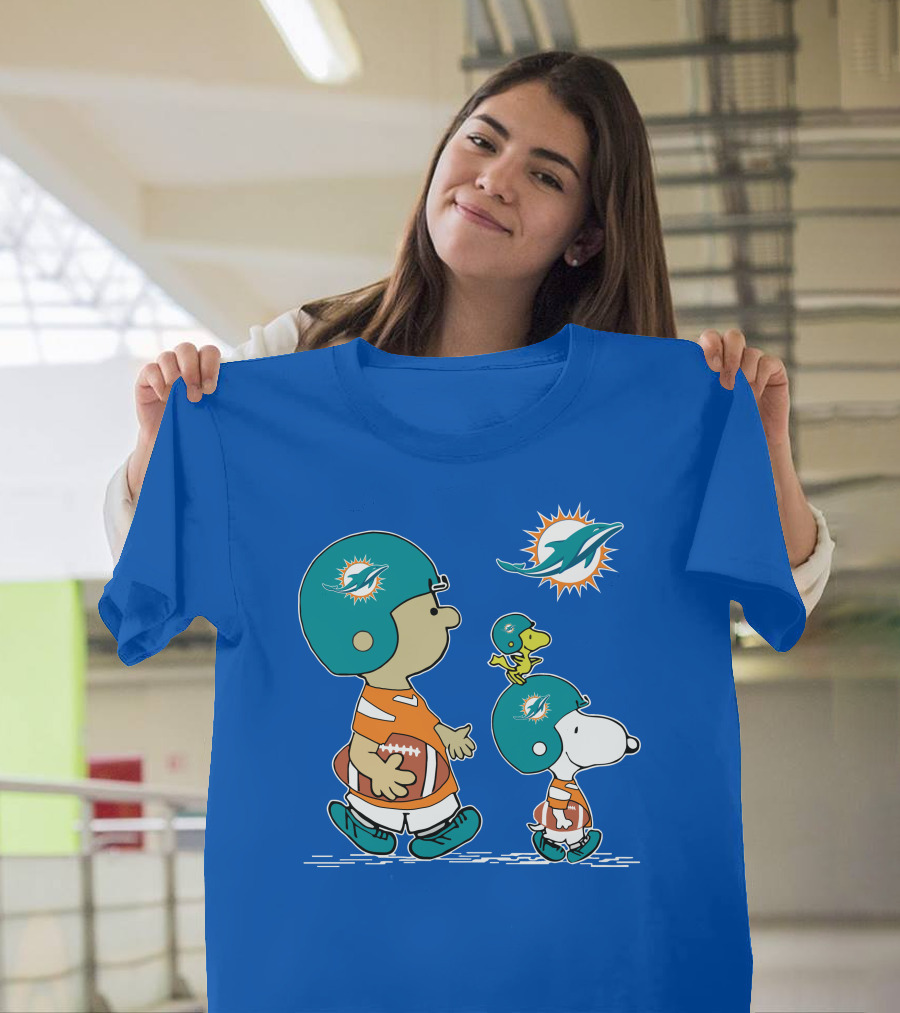 Miami Dolphins Snoopy Woodstock Friends Peanuts Football Collaboration T-Shirt