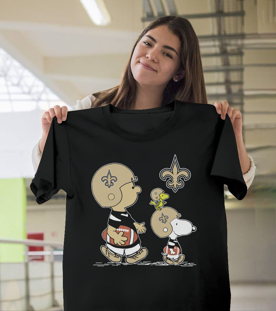 Saints Snoopy Peanuts Football Charlie Brown Woodstock Fleur-de-Lis T-Shirt