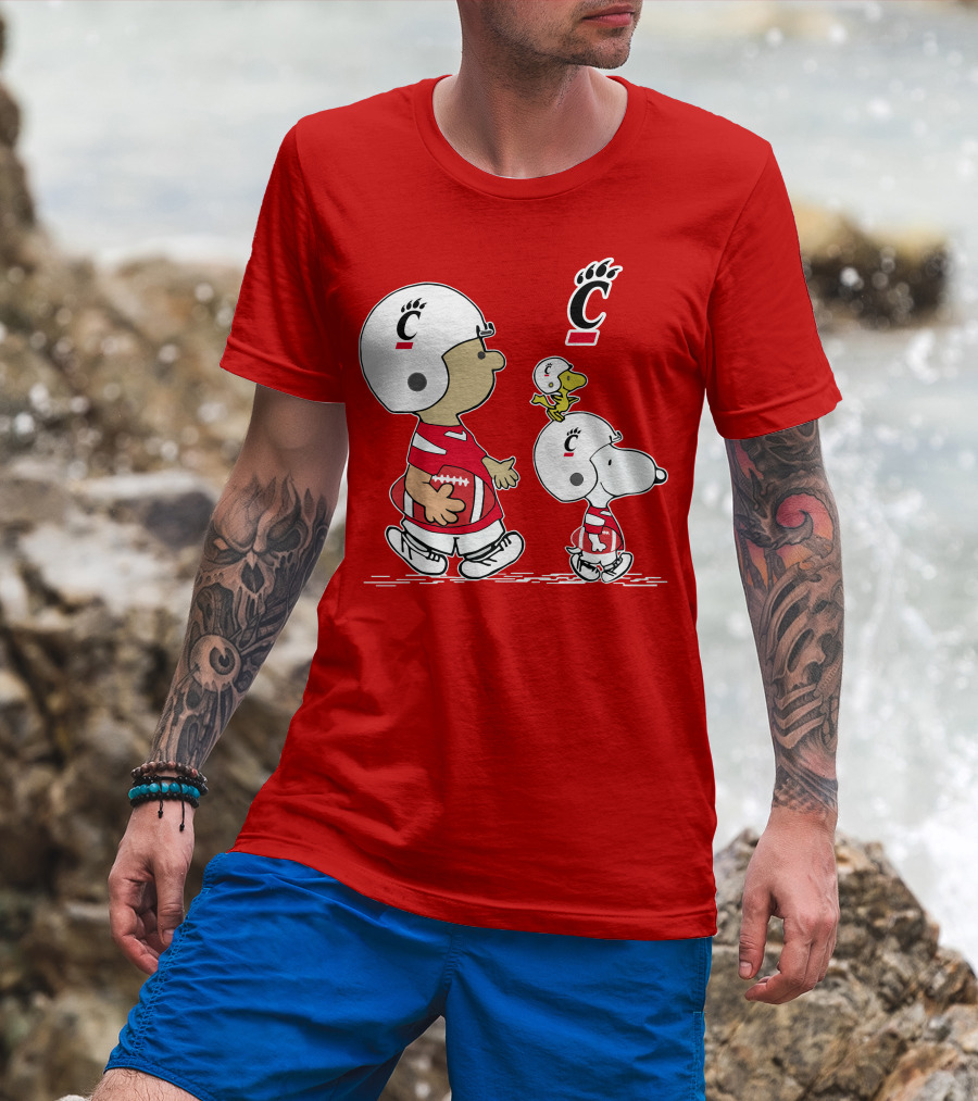 Cincinnati Bearcats Football Snoopy And Woodstock Game Day T-Shirt