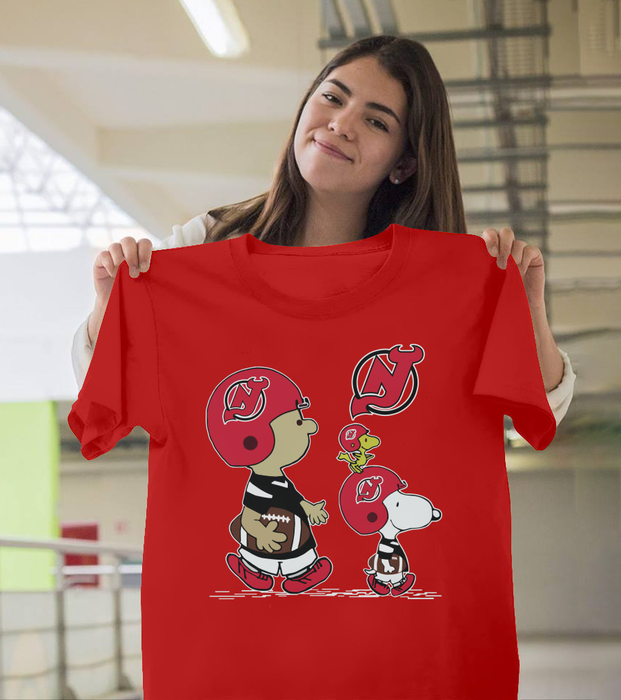 New Jersey Devils Snoopy and Woodstock Football Helmet T-Shirt
