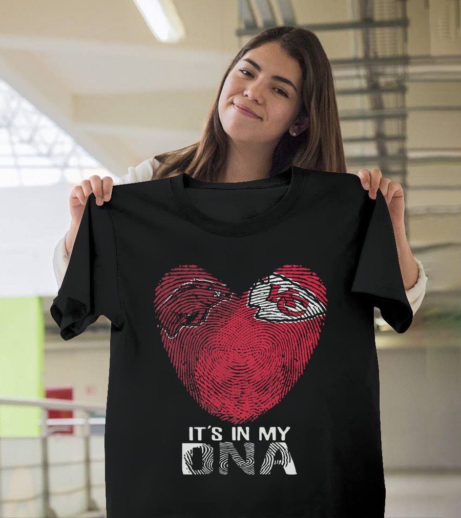 Arkansas Razorbacks and Kansas City Chiefs Heart It's In My DNA T-Shirt