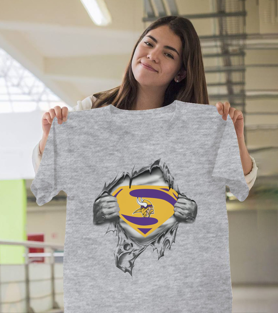 Minnesota Vikings Superman Logo Fan Gear T-Shirt