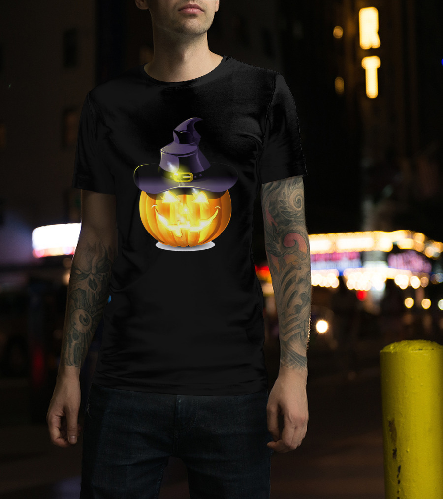 Halloween Pumpkin With Witch Hat And Glowing Smile T-Shirt