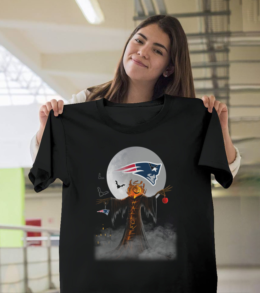 Halloween New England Patriots Pumpkin Moon Bats T-Shirt