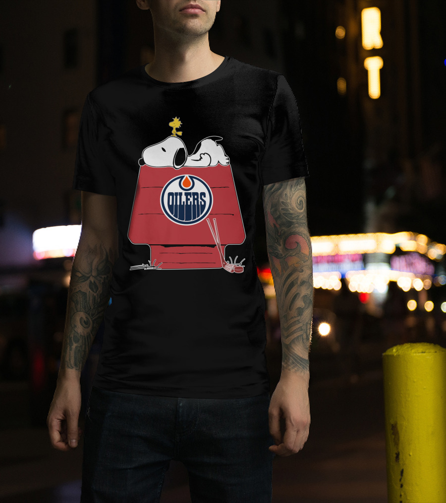 Snoopy On Doghouse With Edmonton Oilers Logo And Hockey Stick T-Shirt