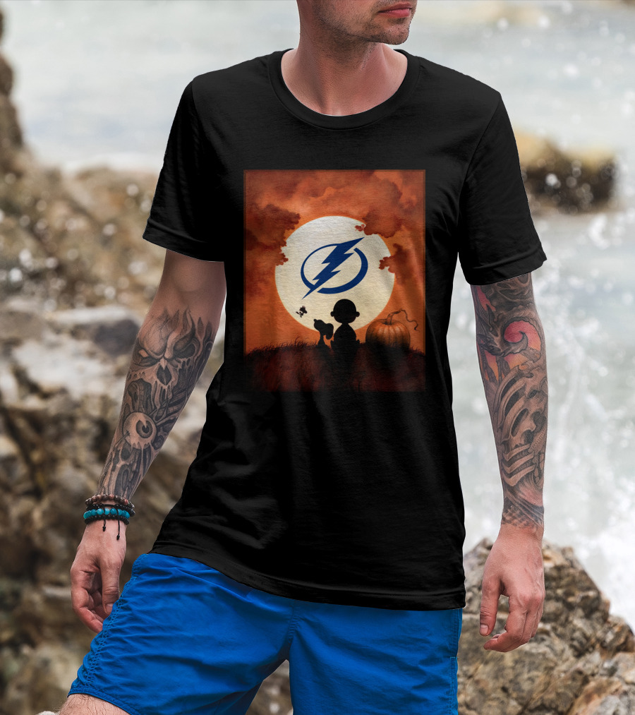 Tampa Bay Lightning Halloween Charlie Brown Pumpkin Scene T-Shirt