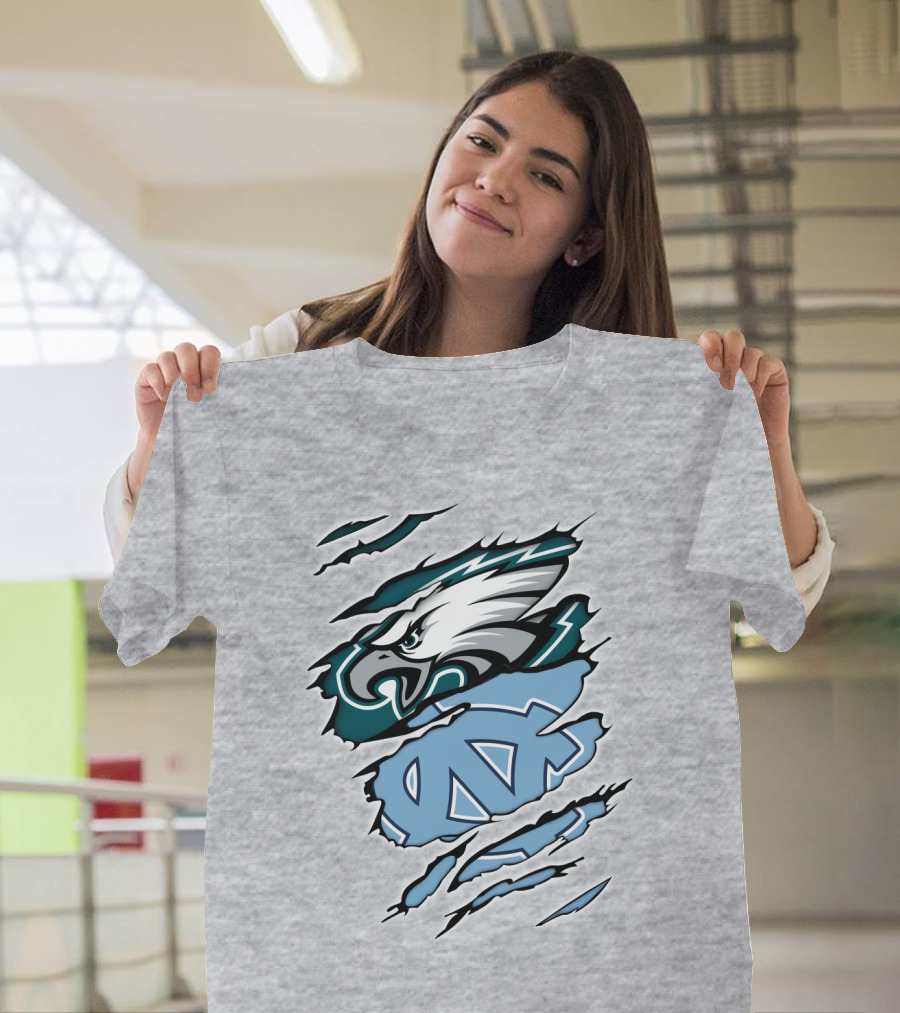 Philadelphia Eagles North Carolina Tar Heels Logo Fusion T-Shirt