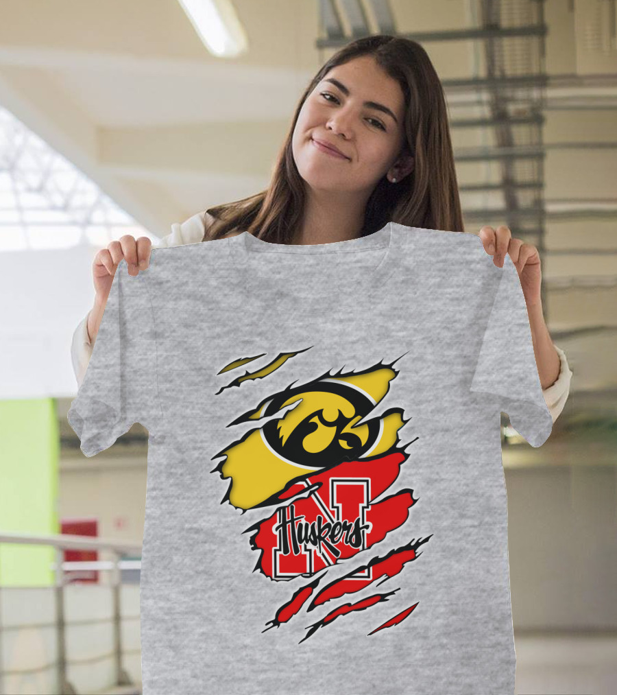 Hawkeyes Huskers Iowa Nebraska Clash T-Shirt