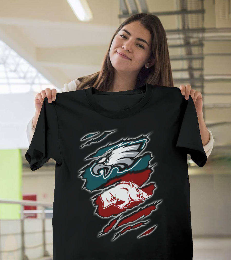 Philadelphia Eagles Arkansas Razorbacks Ripped T-Shirt