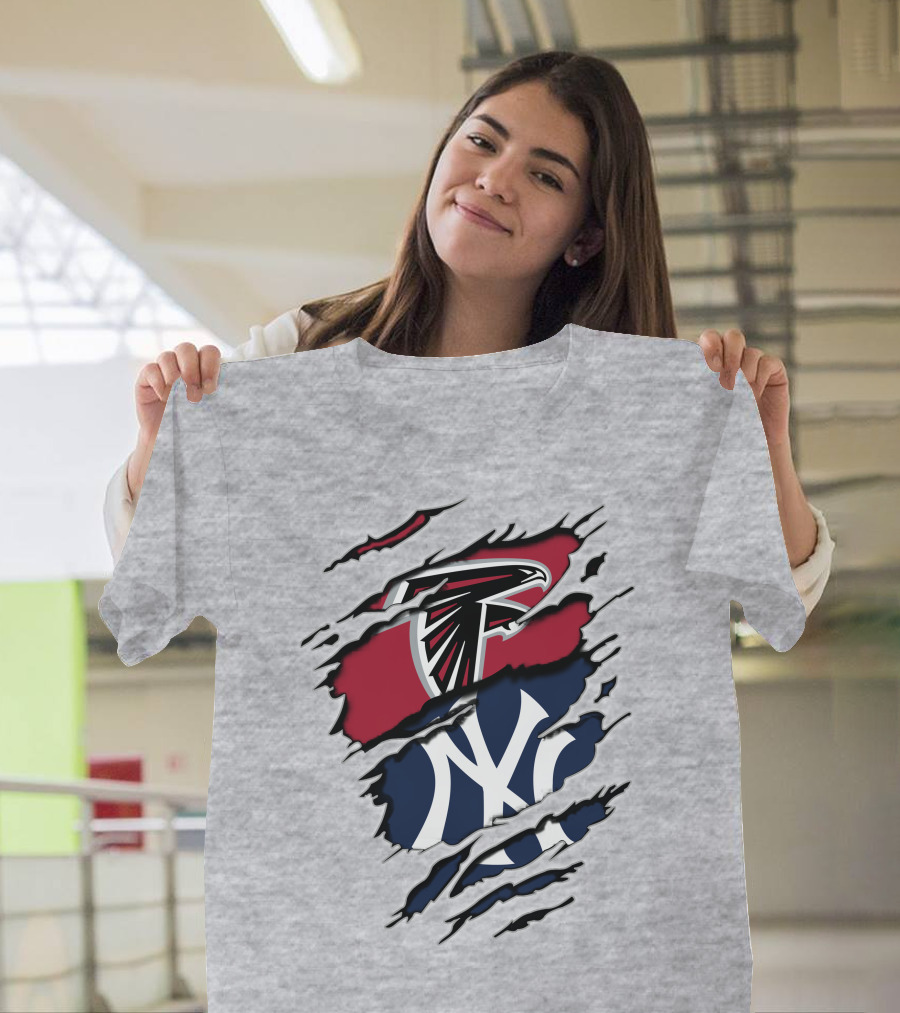 Atlanta Falcons New York Yankees Logo Mashup T-Shirt