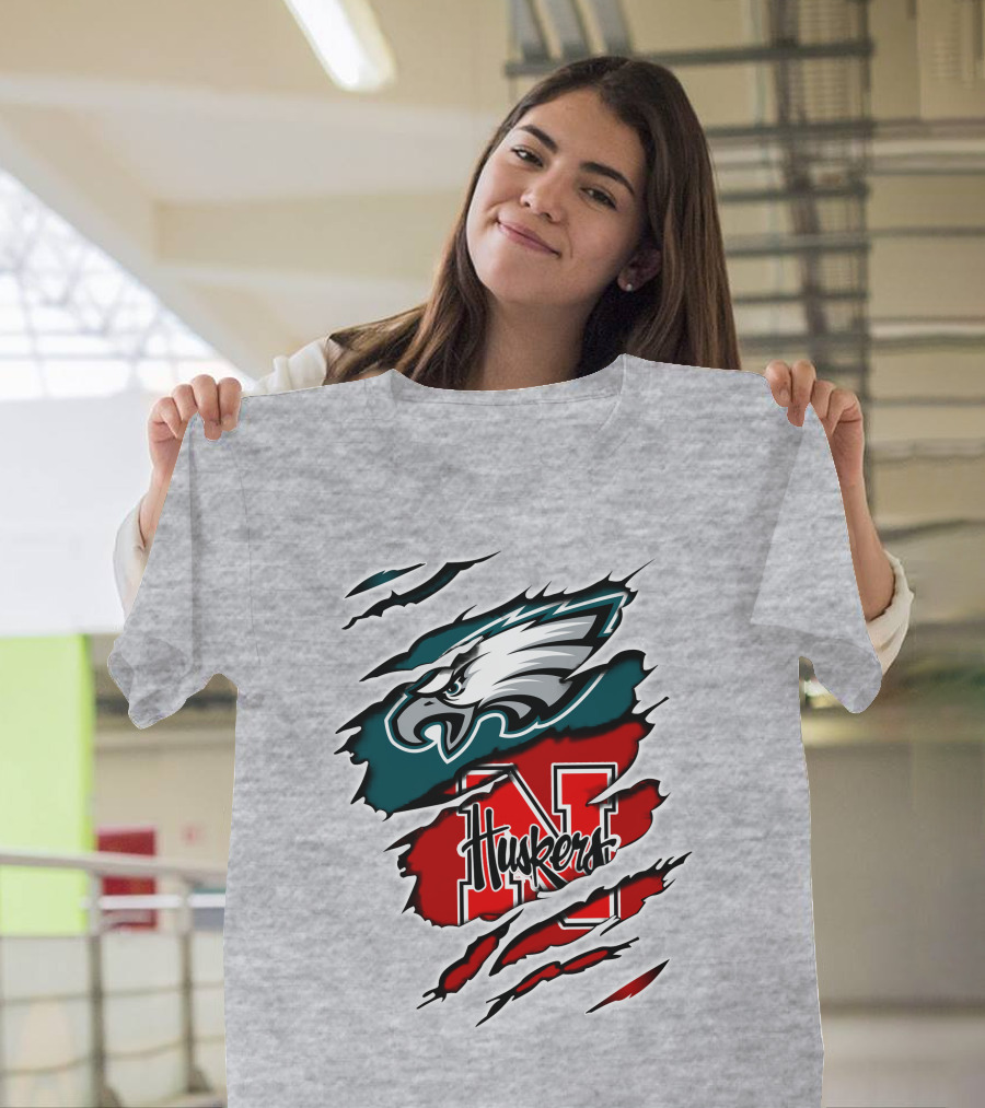Philadelphia Eagles And Nebraska Cornhuskers Fans Rip And Tear T-Shirt