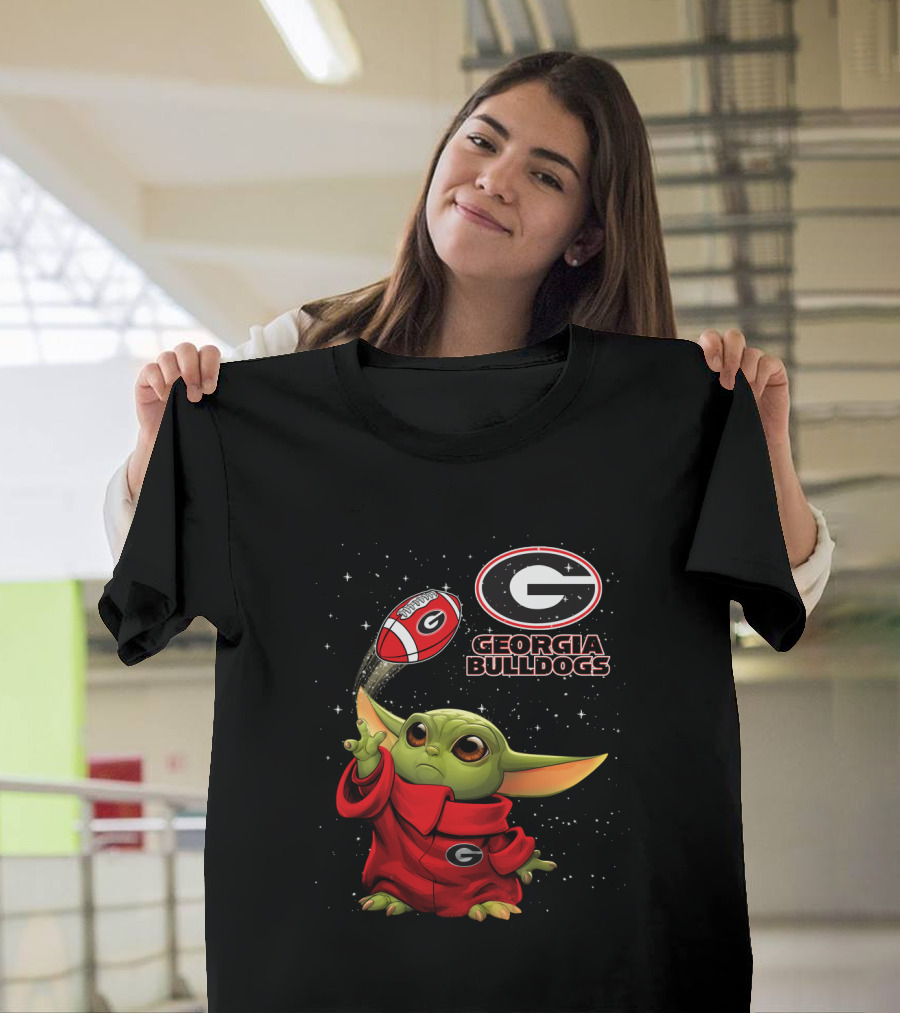 Baby Yoda Georgia Bulldogs Football Star Wars T-Shirt