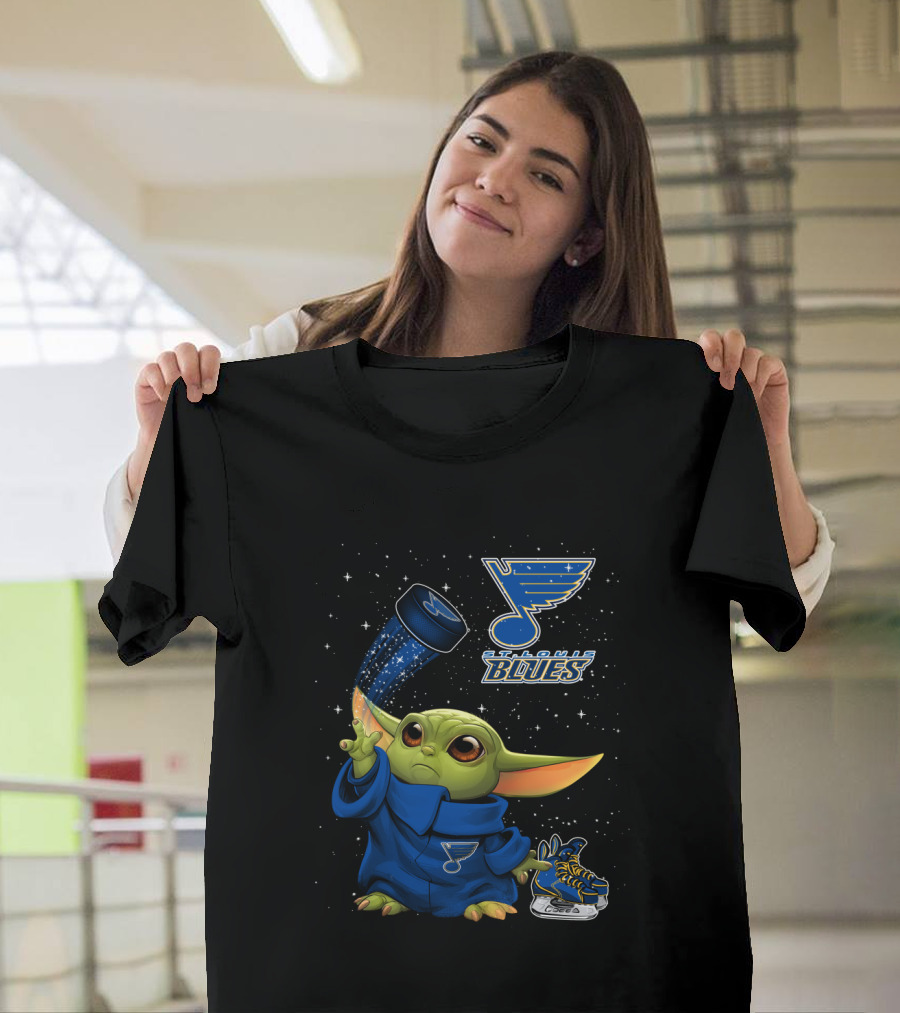 St Louis Blues Baby Yoda Holding Hockey Puck With Logo And Skates T-Shirt