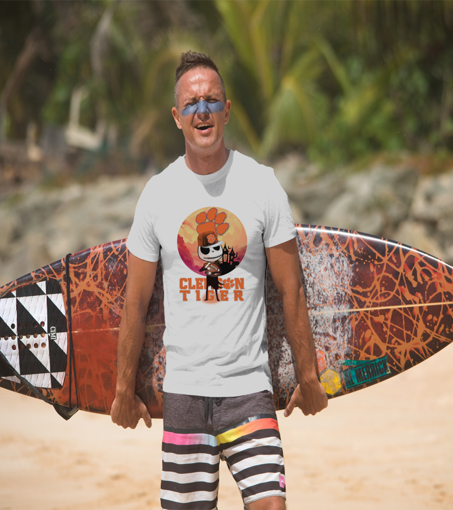 Clemson Tiger Skeleton Football Halloween Scene T-Shirt