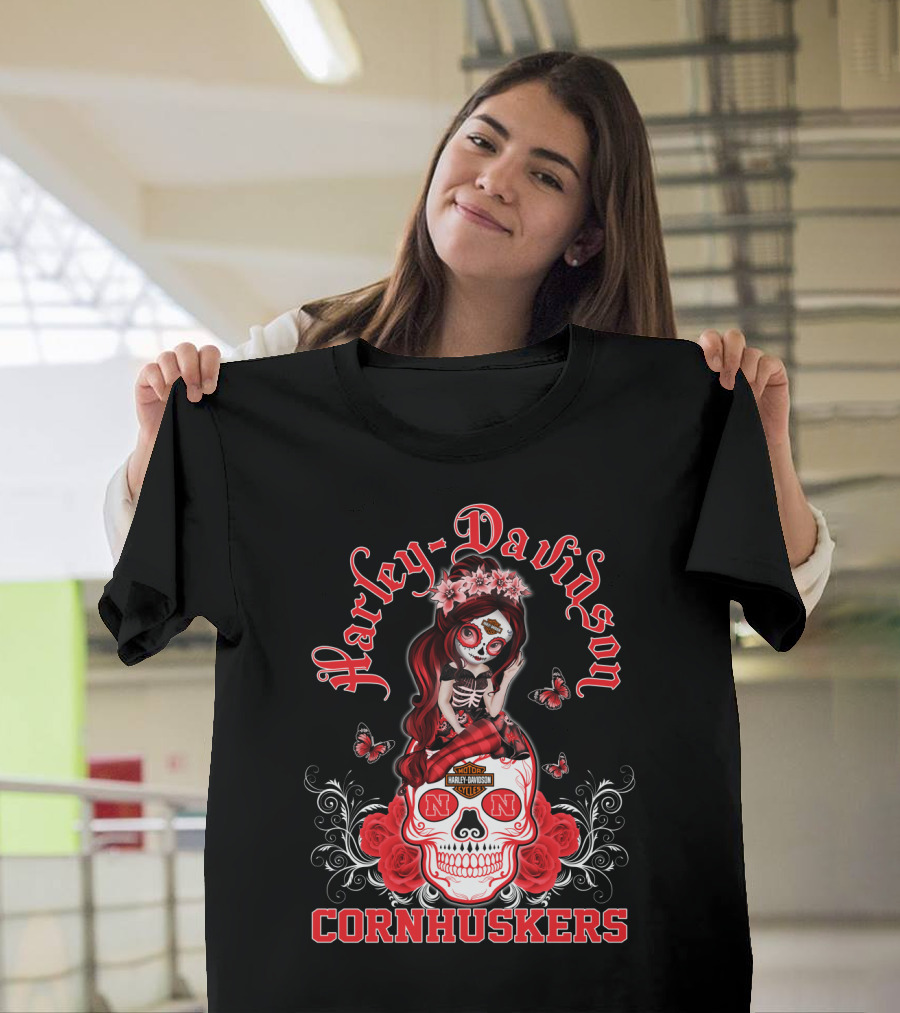 Harley Davidson Nebraska Cornhuskers Skull Roses Girl T-Shirt