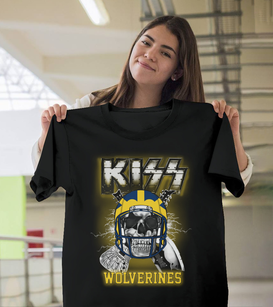 Kiss Wolverines Skull Helmet T-Shirt