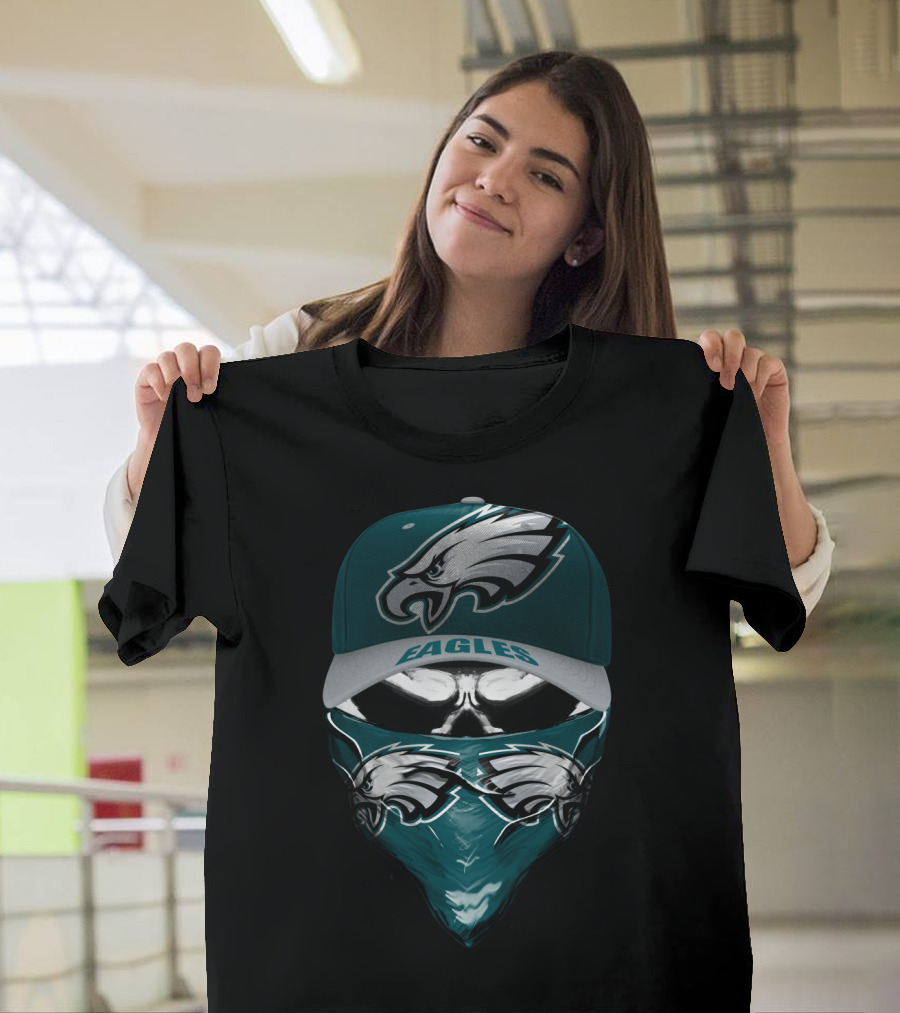 Philadelphia Eagles Eagles Logo Hat And Bandana Face Gear T-Shirt