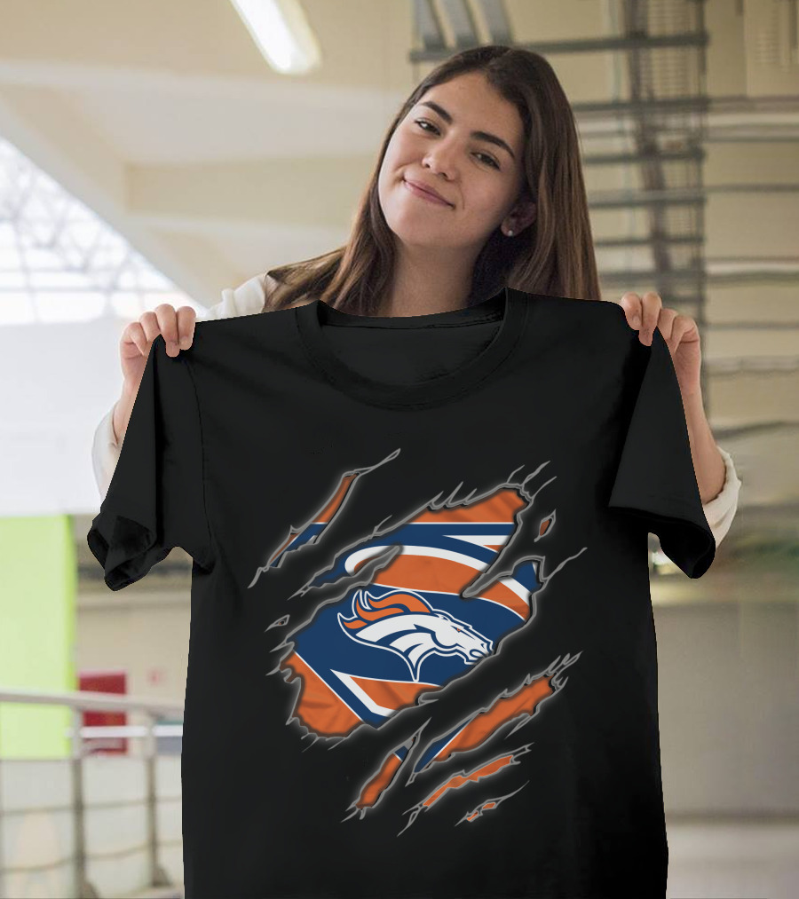 Denver Broncos Superman Rip Claw Logo Battling Theme T-Shirt