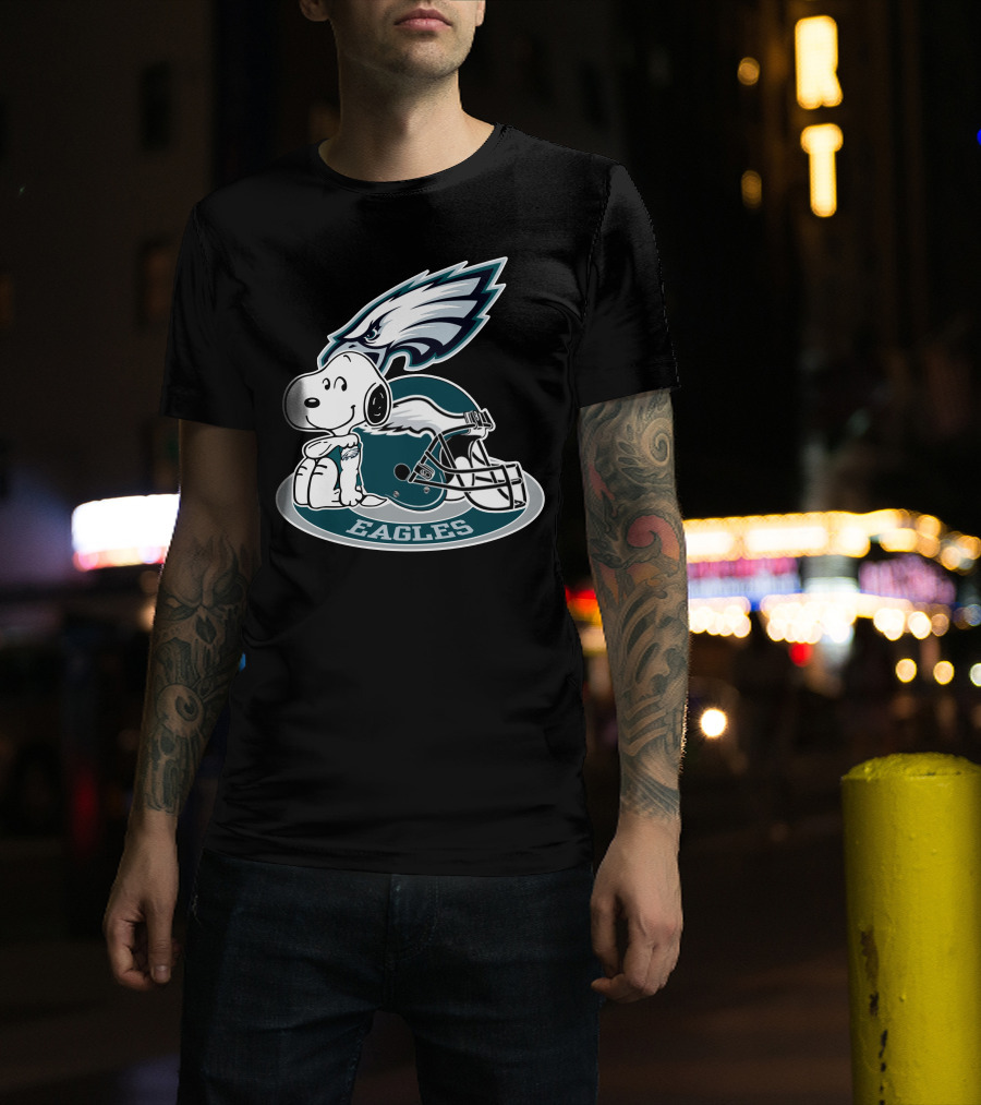 Philadelphia Eagles Snoopy Helmet T-Shirt