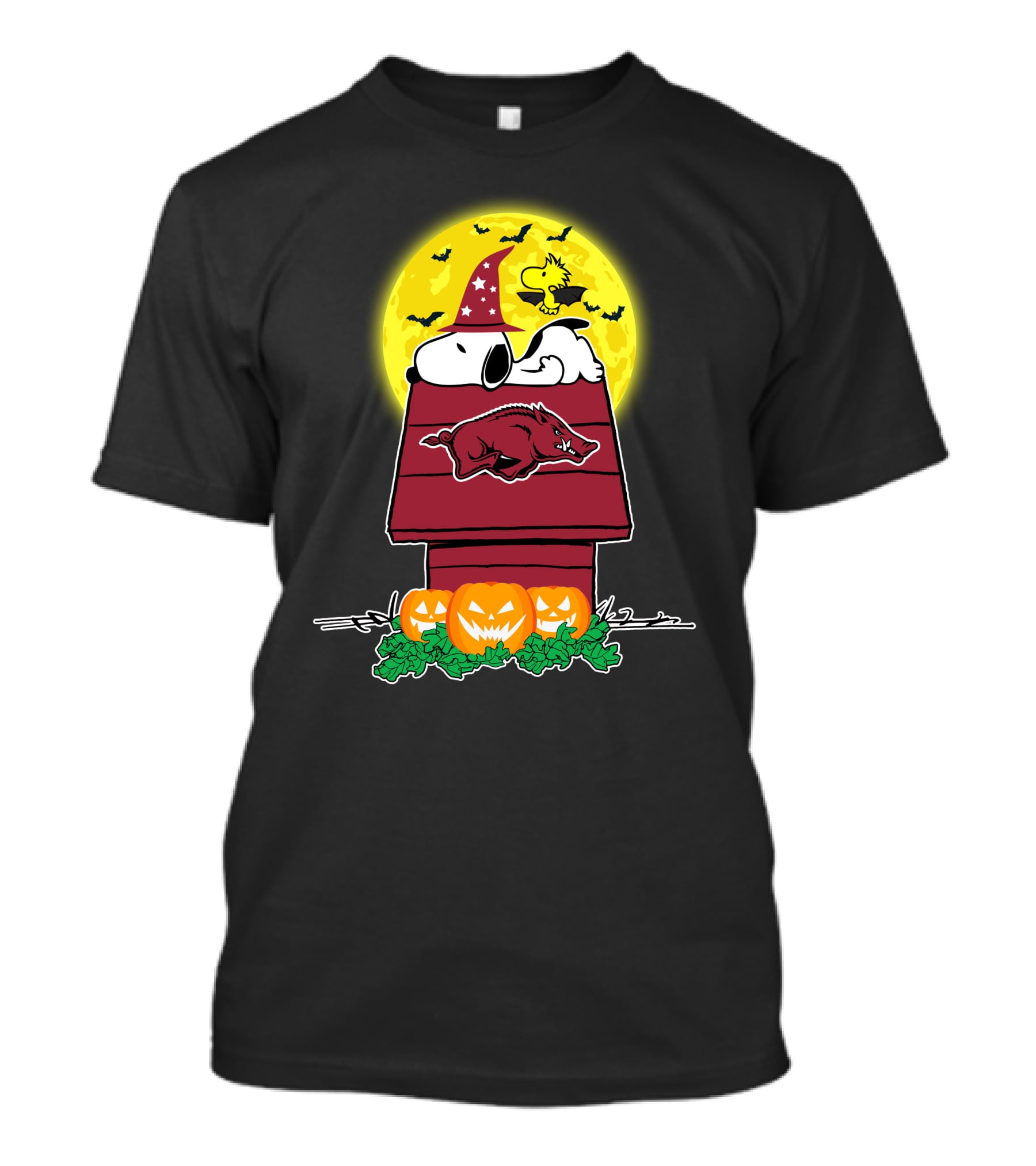 Arkansas Razorbacks Snoopy Woodstock Halloween Moon Pumpkins T-Shirt