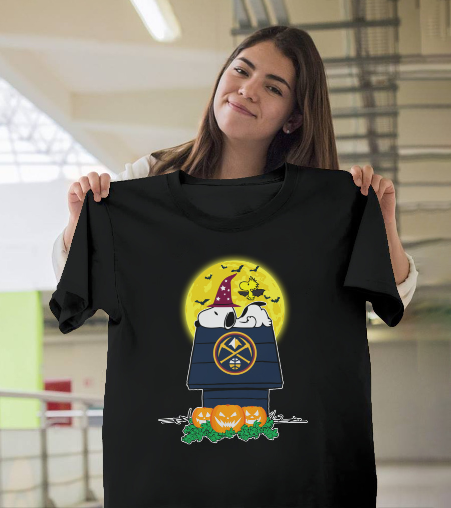 Denver Nuggets Snoopy Halloween Peanuts Doghouse Pumpkins Moon T-Shirt