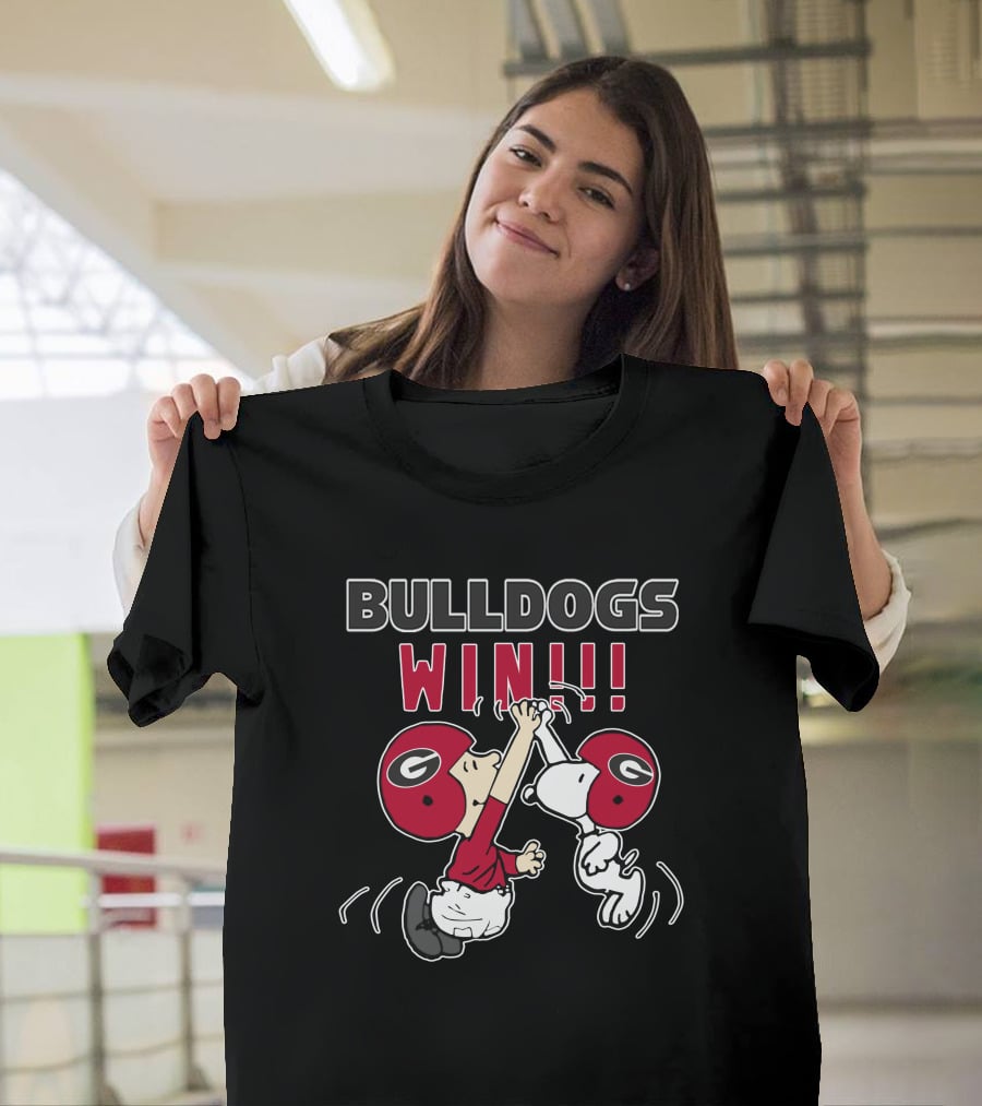 Bulldogs Win High Five Georgia Helmets T-Shirt
