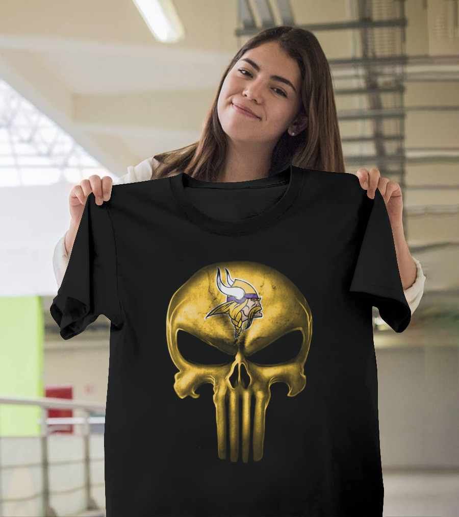 Minnesota Vikings Skull Emblem With Viking T-Shirt