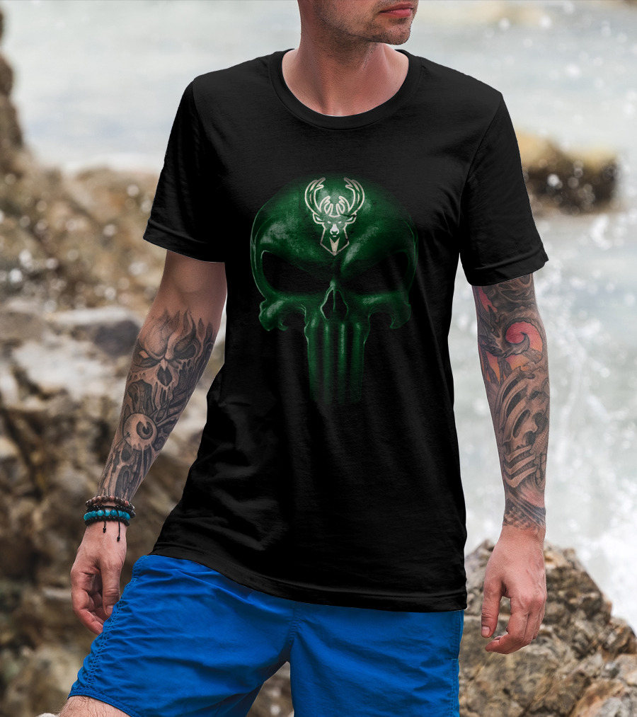 Milwaukee Bucks Skull Symbol With Team T-Shirt