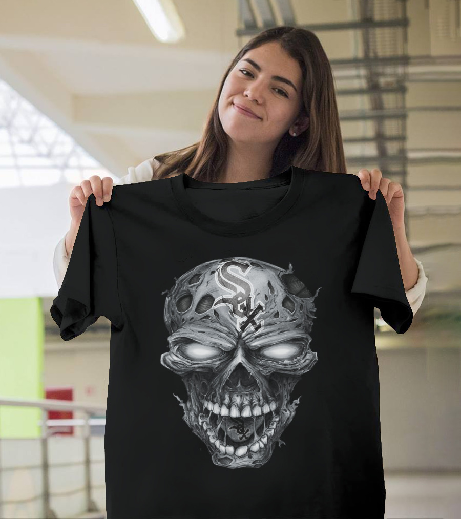 Chicago White Sox Skull With Team Logo And Hollow Eyes T-Shirt