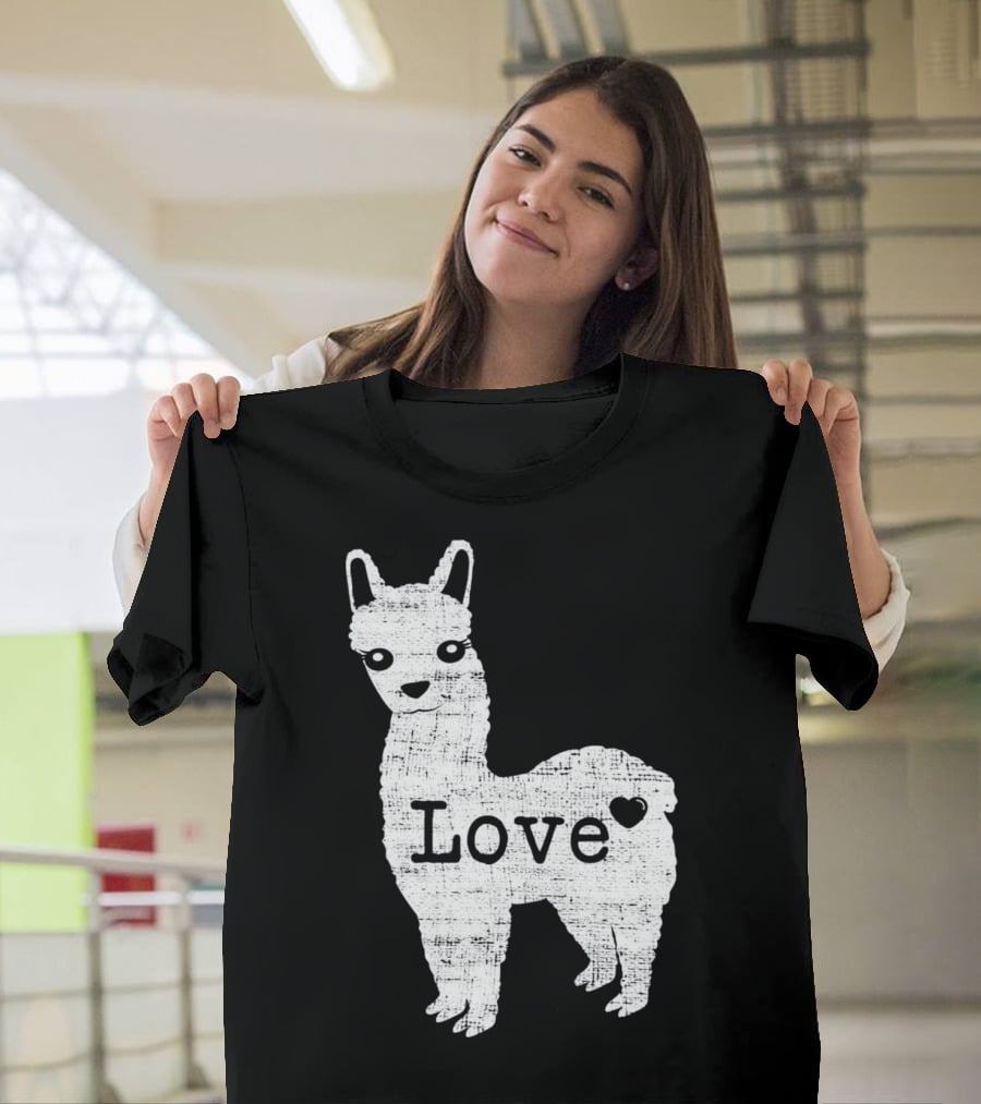 Llama Love Distressed Heart Design With Alpaca T-Shirt