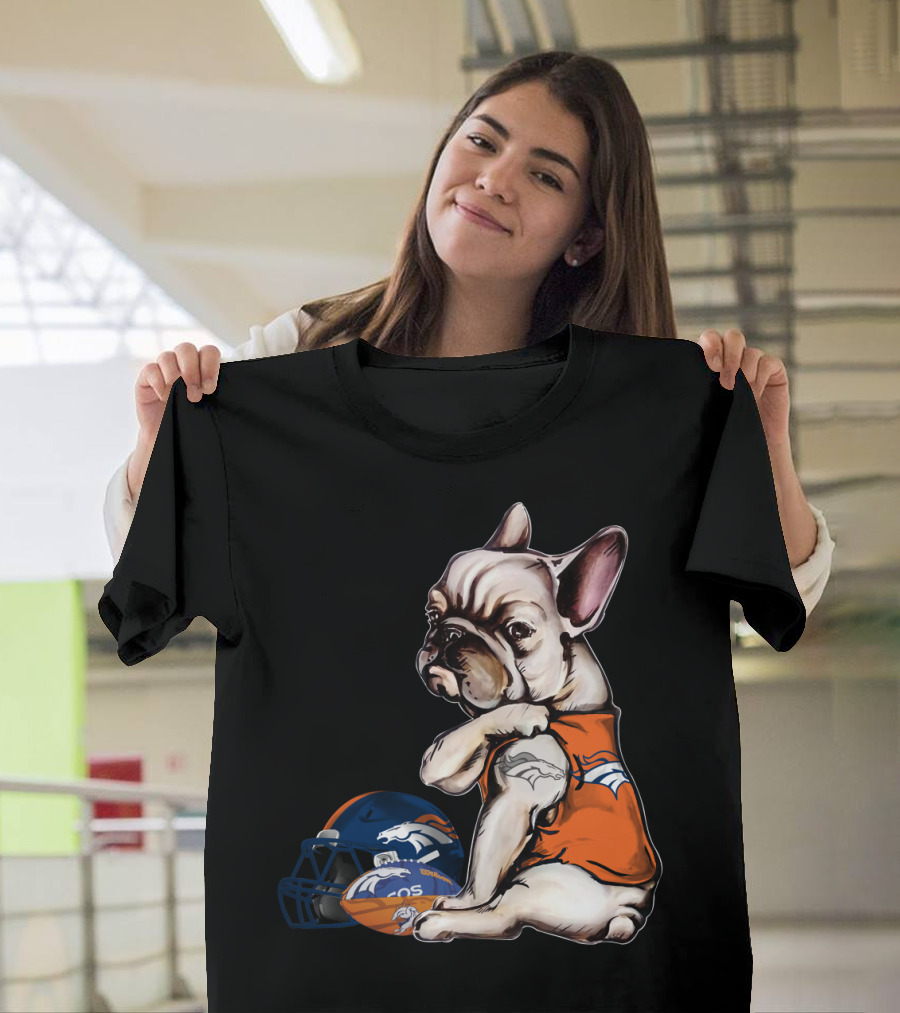 Denver Broncos Pug With Helmet And Ball T-Shirt