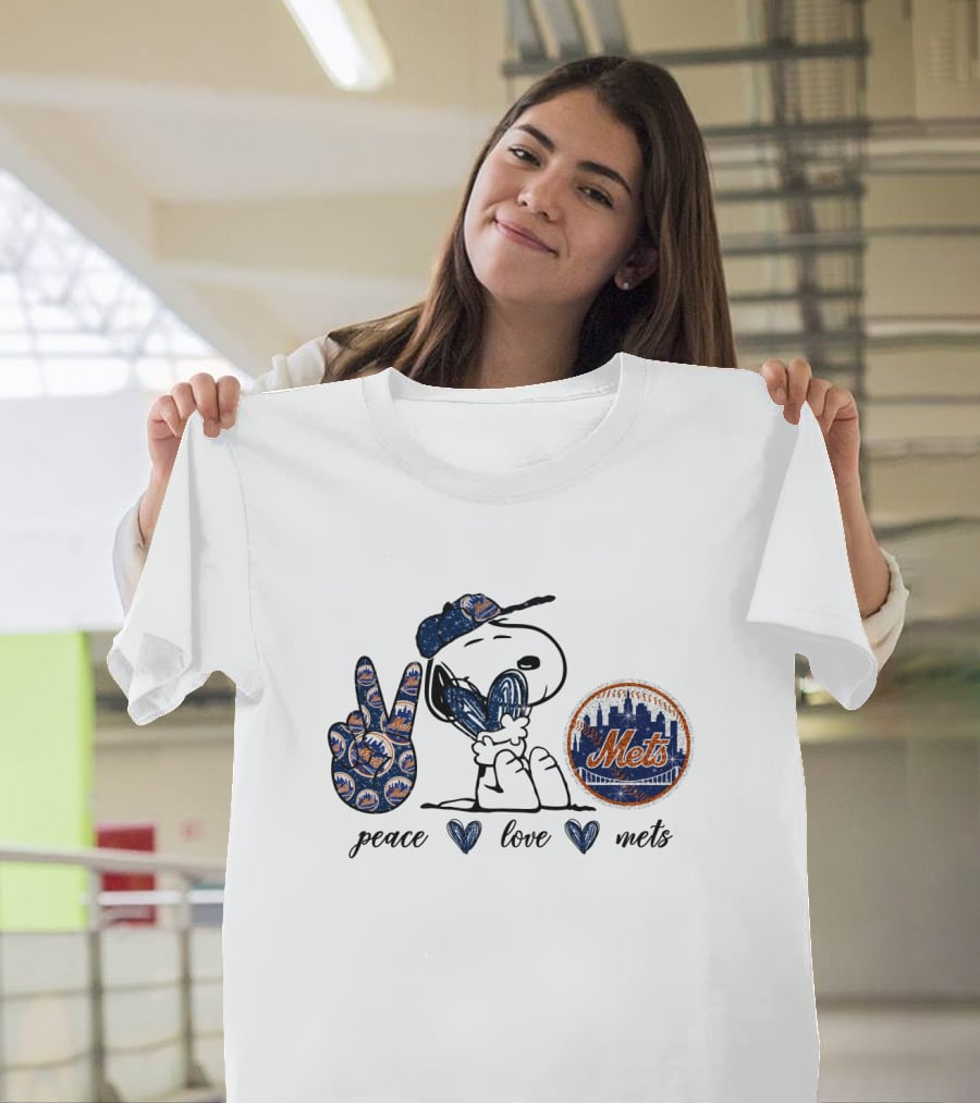 Peace Love Mets Snoopy T-Shirt