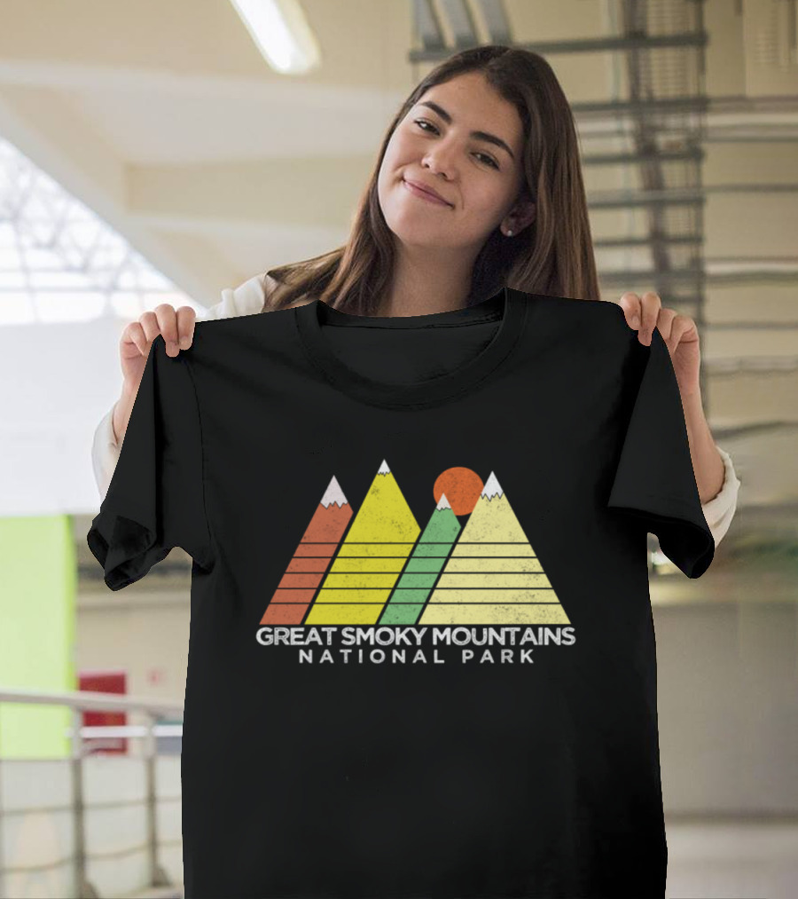 Great Smoky Mountains National Park Retro Mountain T-Shirt