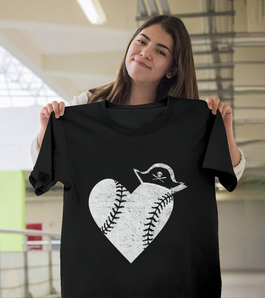 Vintage Pirate Heart Baseball Skull T-Shirt