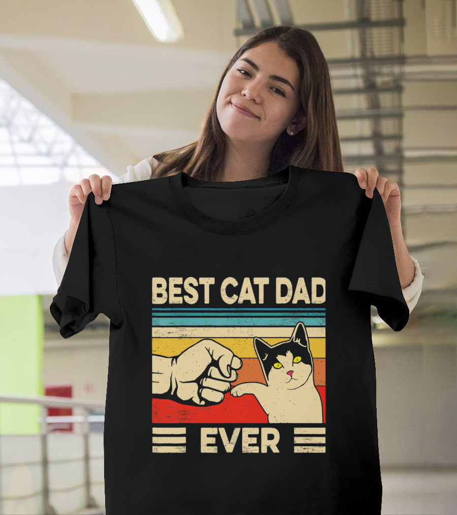 Best Cat Dad Ever Fist Bump Cat T-Shirt