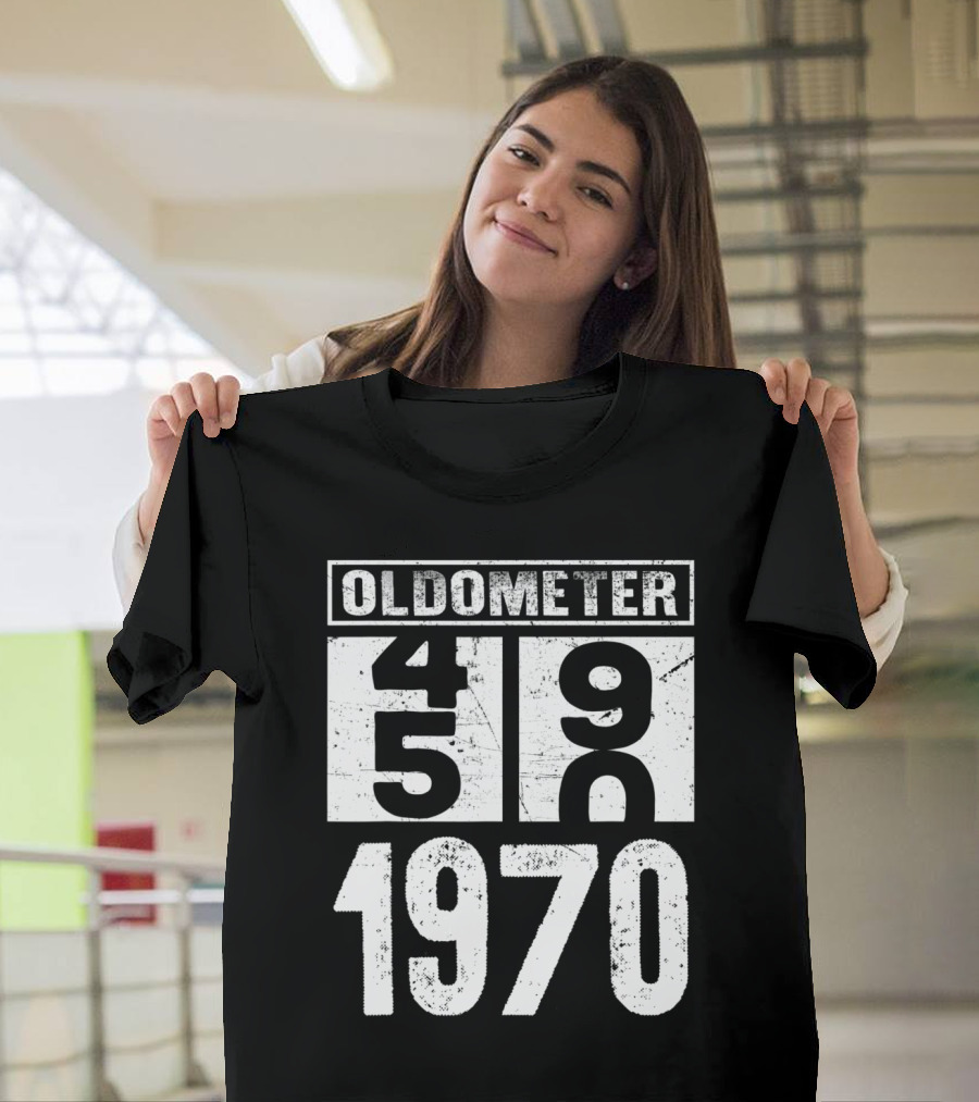 Oldometer 49 50 Born In 1970 Vintage Countdown T-Shirt