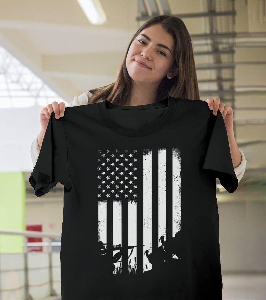 Distressed Vintage USA Flag with Turkey Hunting T-Shirt