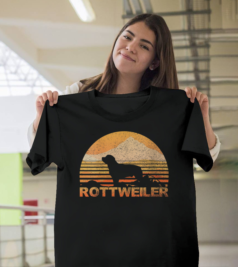 Rottweiler Vintage Sunset Silhouette Mountain Lover T-Shirt