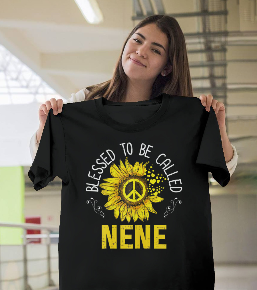 Blessed To Be Called Nene Daisy Flower Peace Symbol Hearts T-Shirt