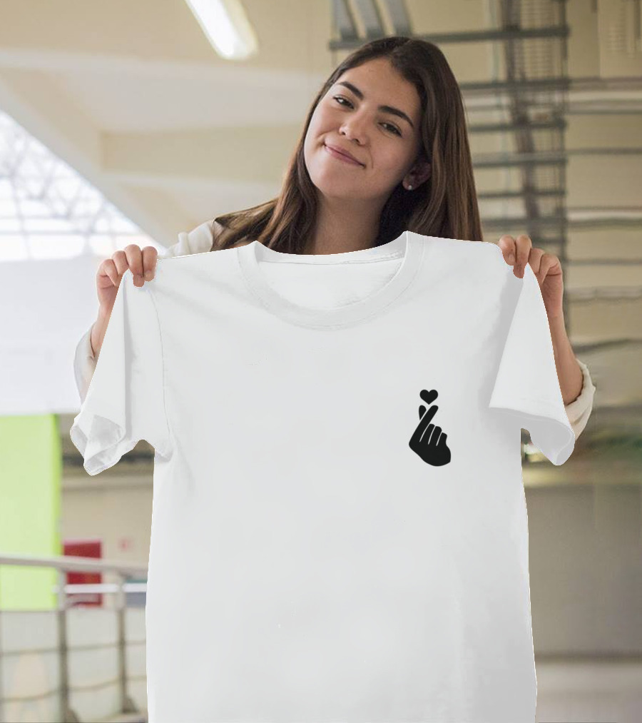 Kpop Heart Hand Symbol Korean Music Gesture T-Shirt